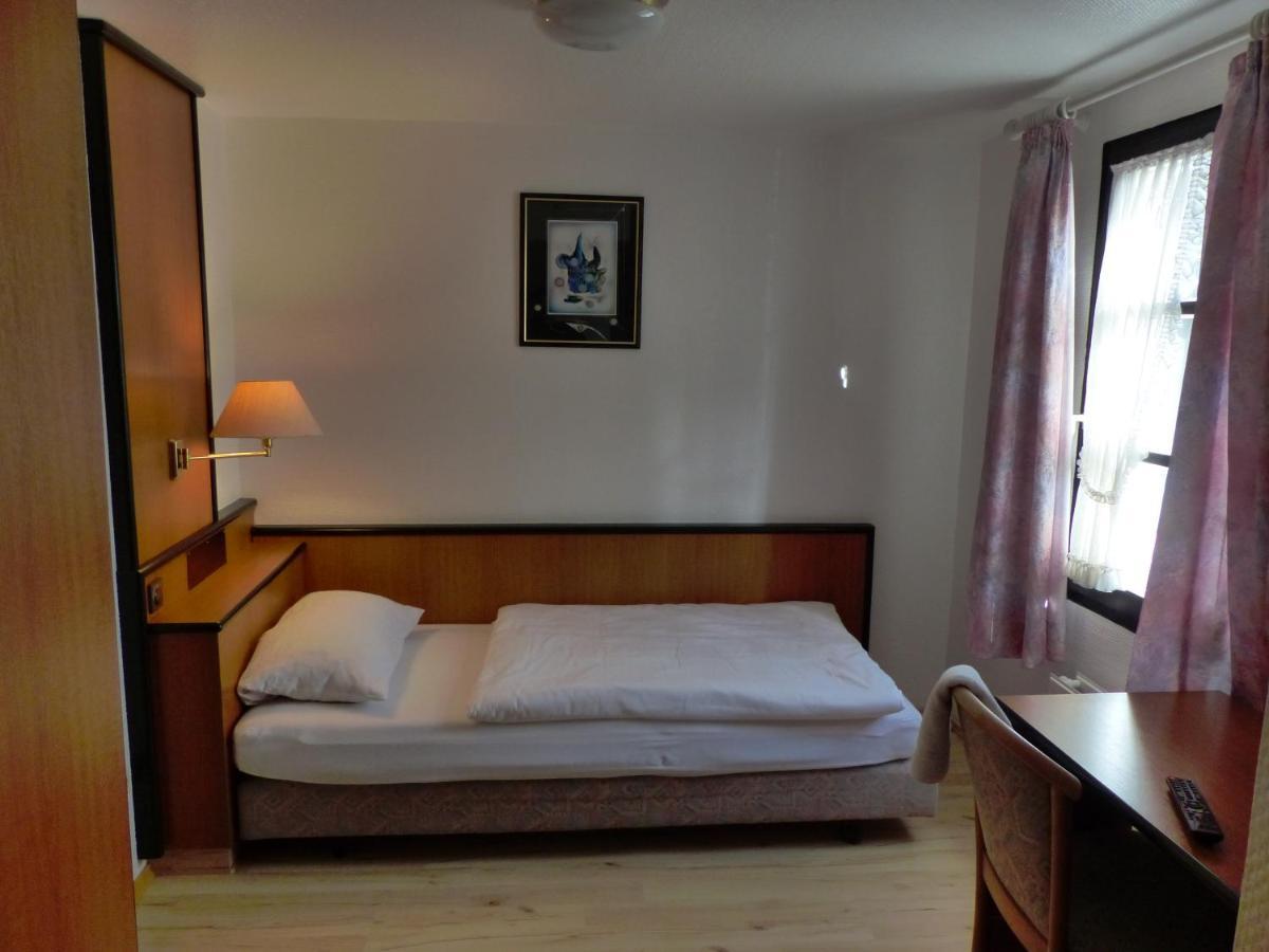 Hotel Zur Post Dabringhausen - Contactless Self Check-In Wermelskirchen Ngoại thất bức ảnh