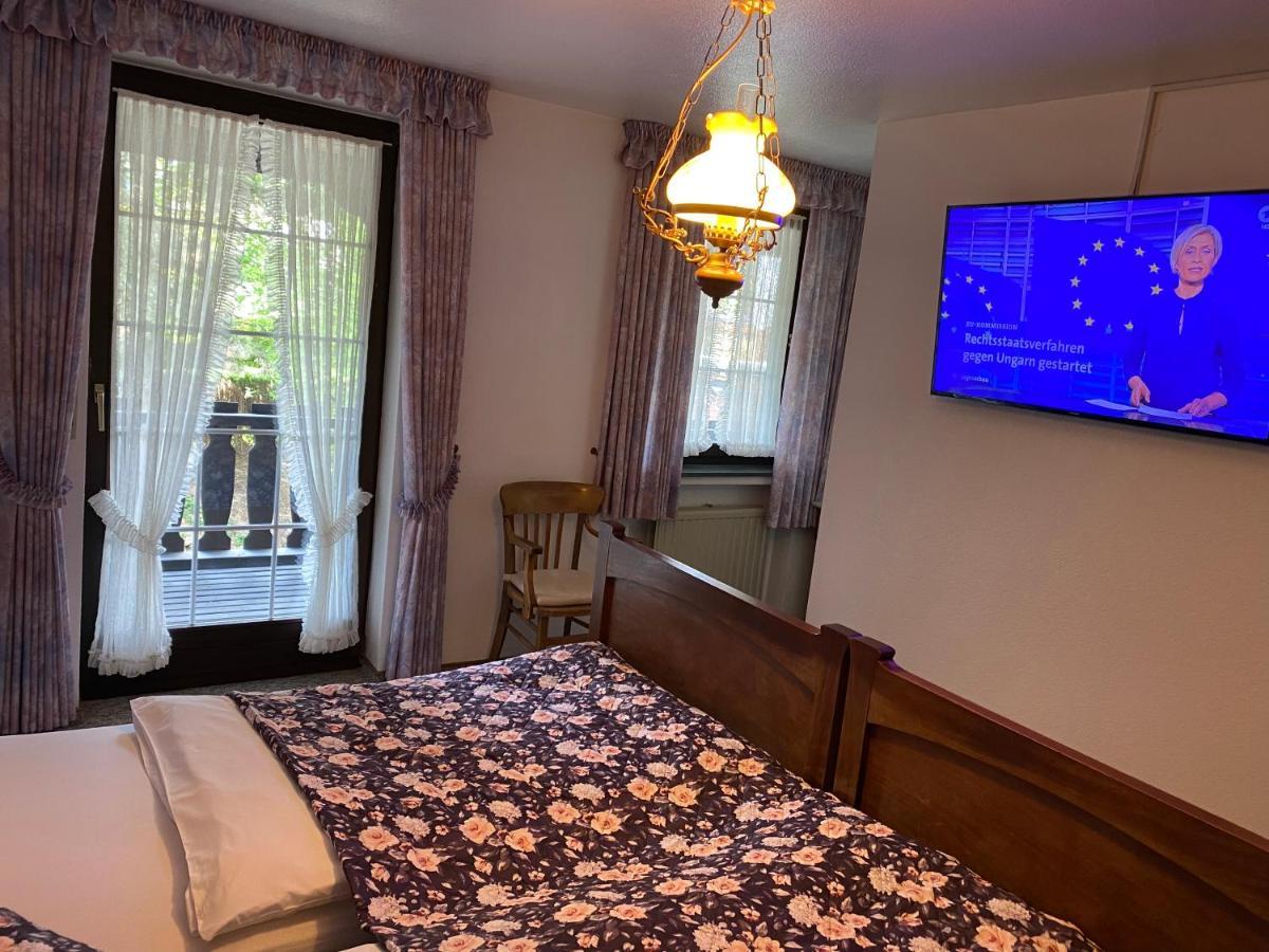 Hotel Zur Post Dabringhausen - Contactless Self Check-In Wermelskirchen Ngoại thất bức ảnh