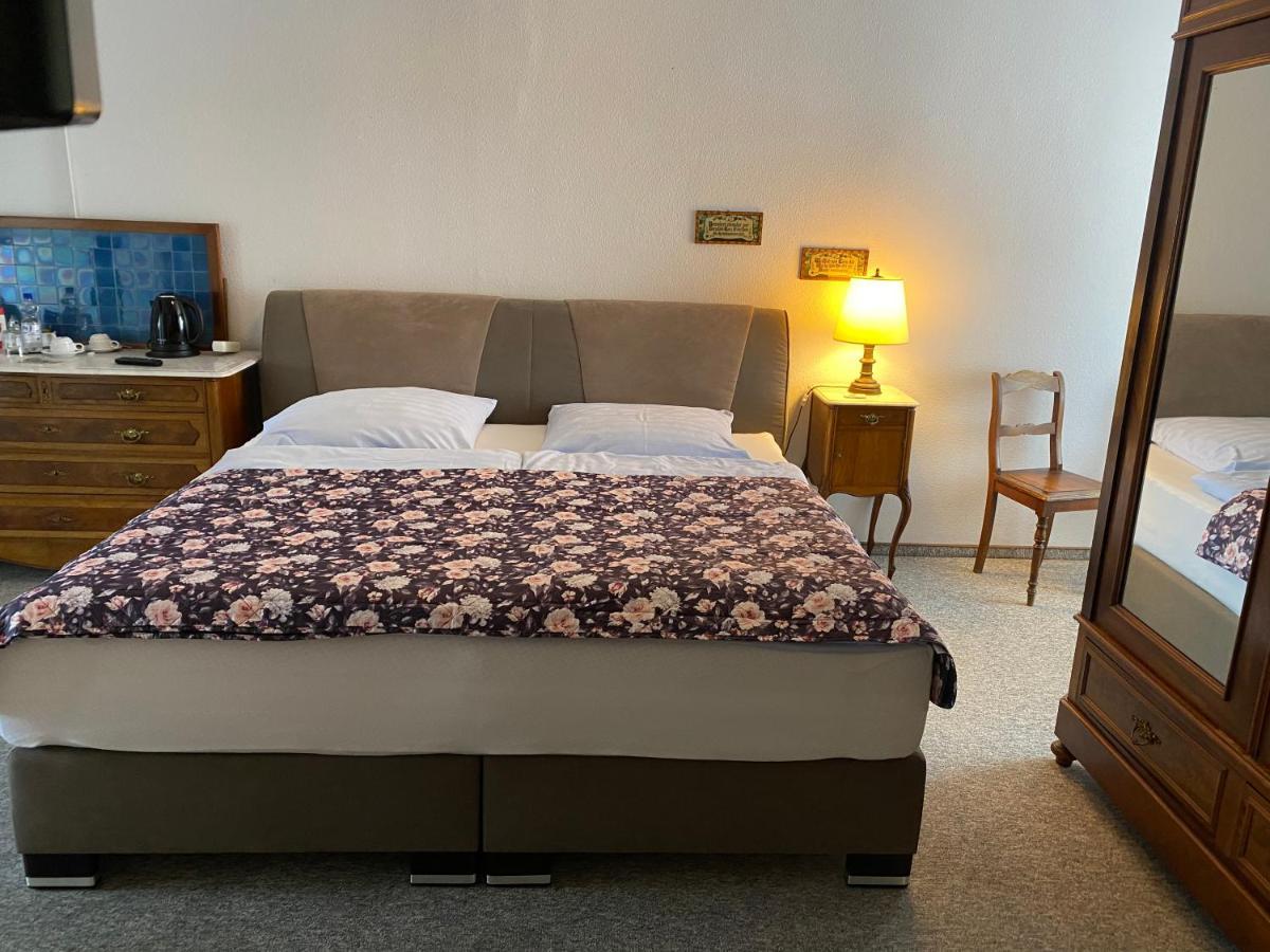 Hotel Zur Post Dabringhausen - Contactless Self Check-In Wermelskirchen Ngoại thất bức ảnh